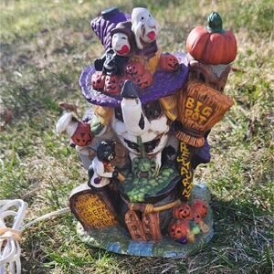 Vintage Halloween Village Restaurant Big Pot house